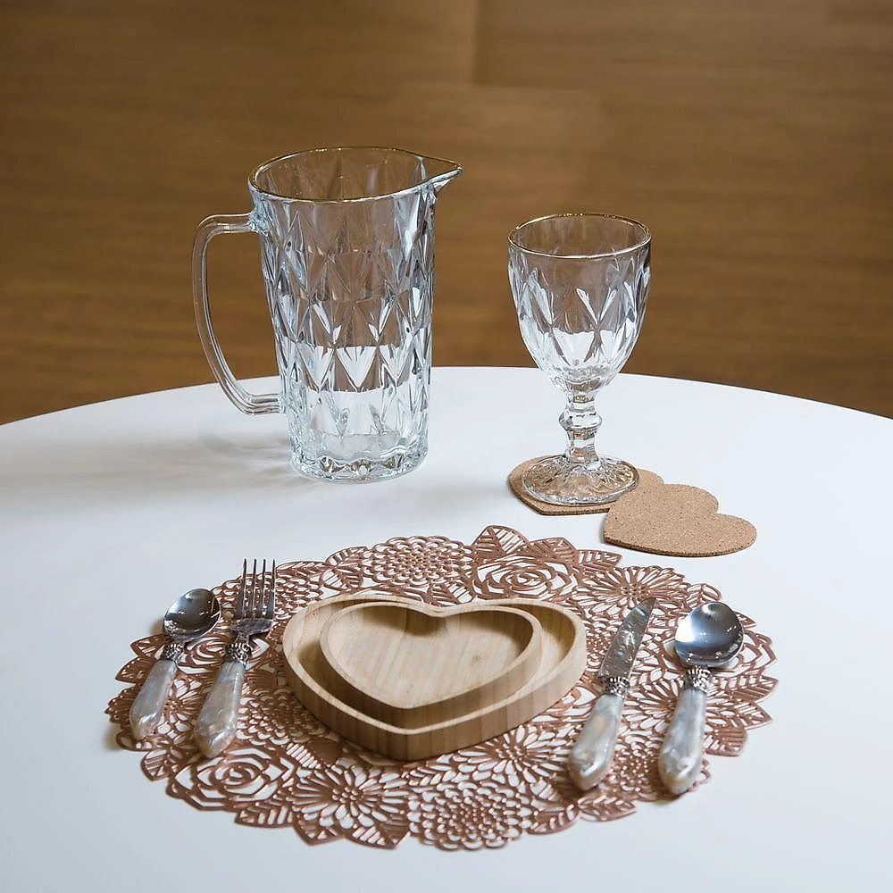 Kit Com 2 Bandejas De Coração Em Bambu Servir Decorar 17x16,5cm