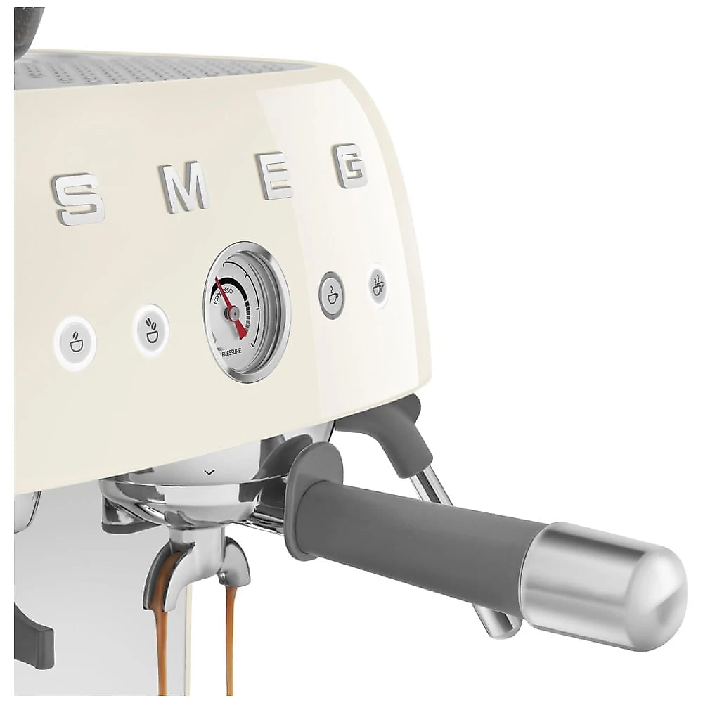 Cafeteira Smeg Retro 15Bar com Sistema de Aquecimento Duplo Thermoblock e Porta-filtro Profissional