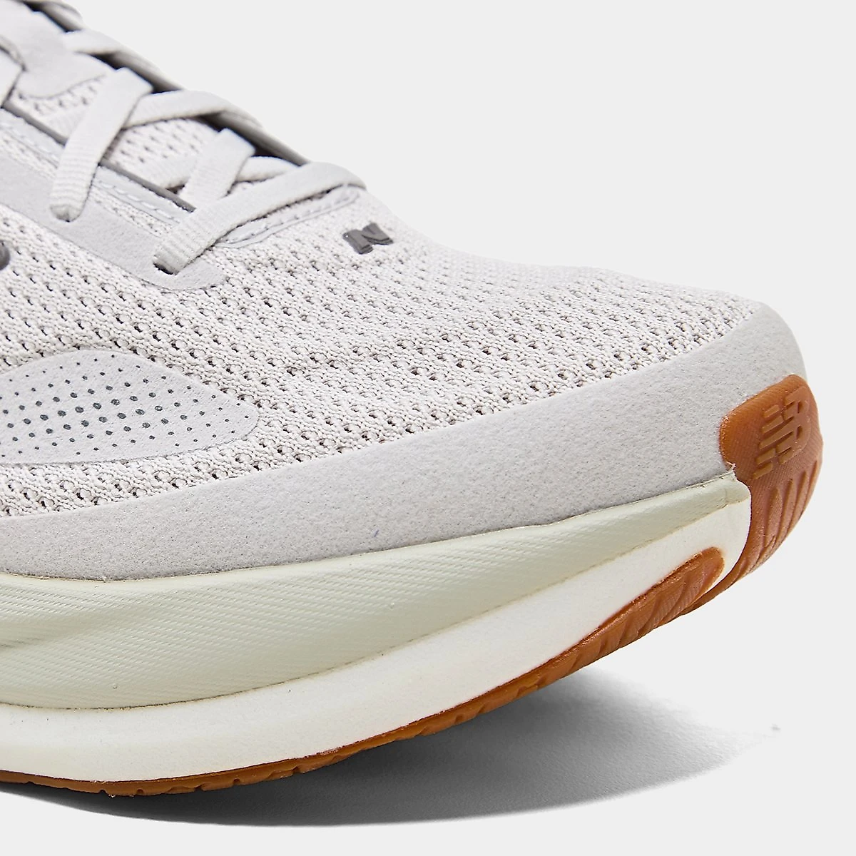 Tênis New Balance Infinion 1080 V15 Masculino Cinza Claro - 38
