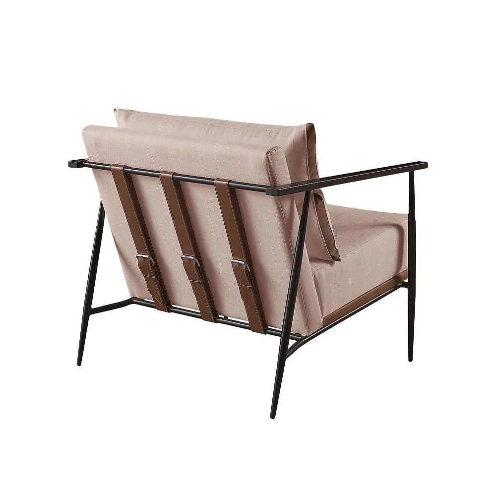 Poltrona em Estrutura de Metal, Estofada e Almofada Inclusa Ferco Poltrona em Linho 70cm com Estrutura de Metal Ferco Bege Claro