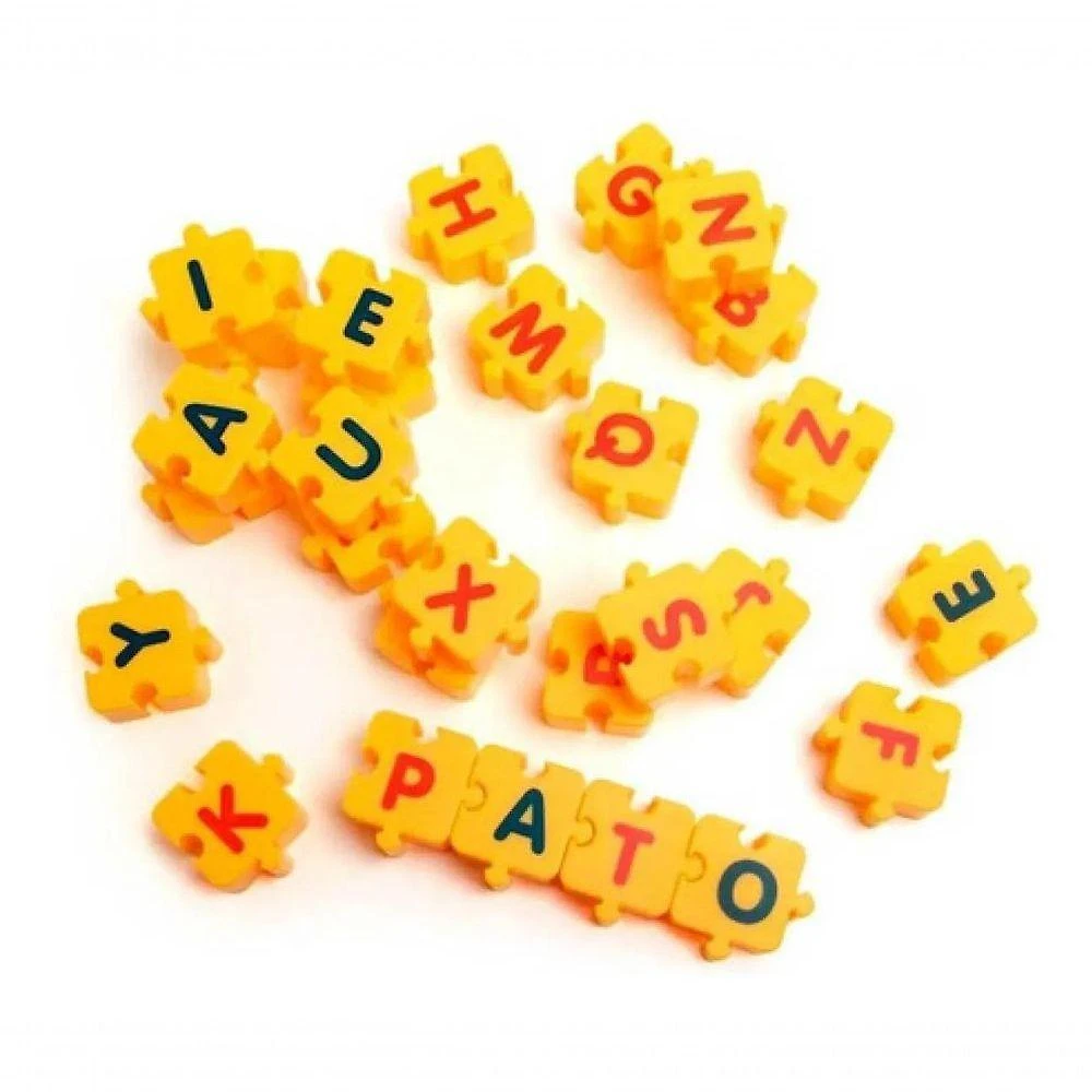Kit Letras 28 Peças Plástico Encaixável para Aprender Palavras Colorido Elka