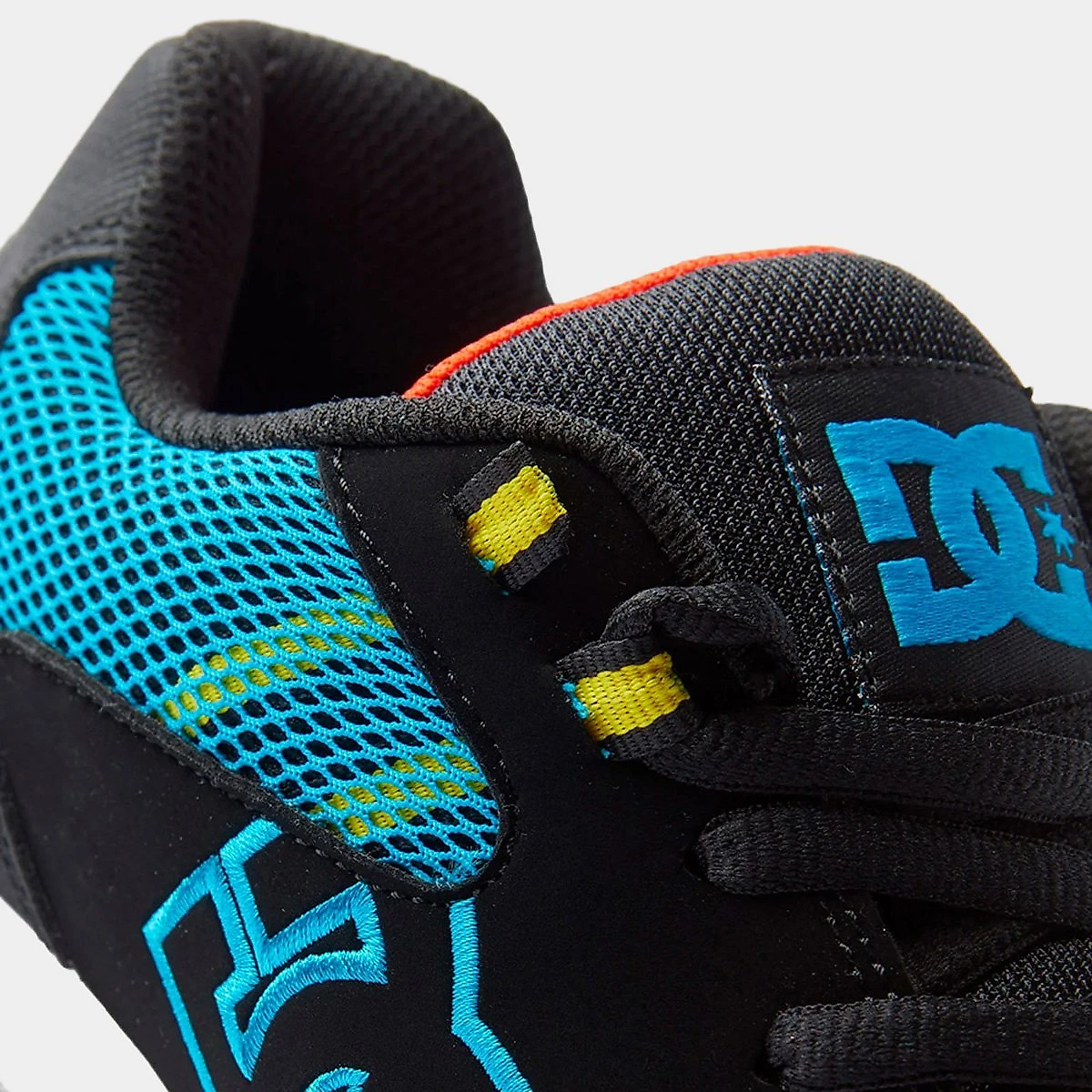 Tênis Couro DC Shoes Versatile Masculino Branco+Marinho - 39