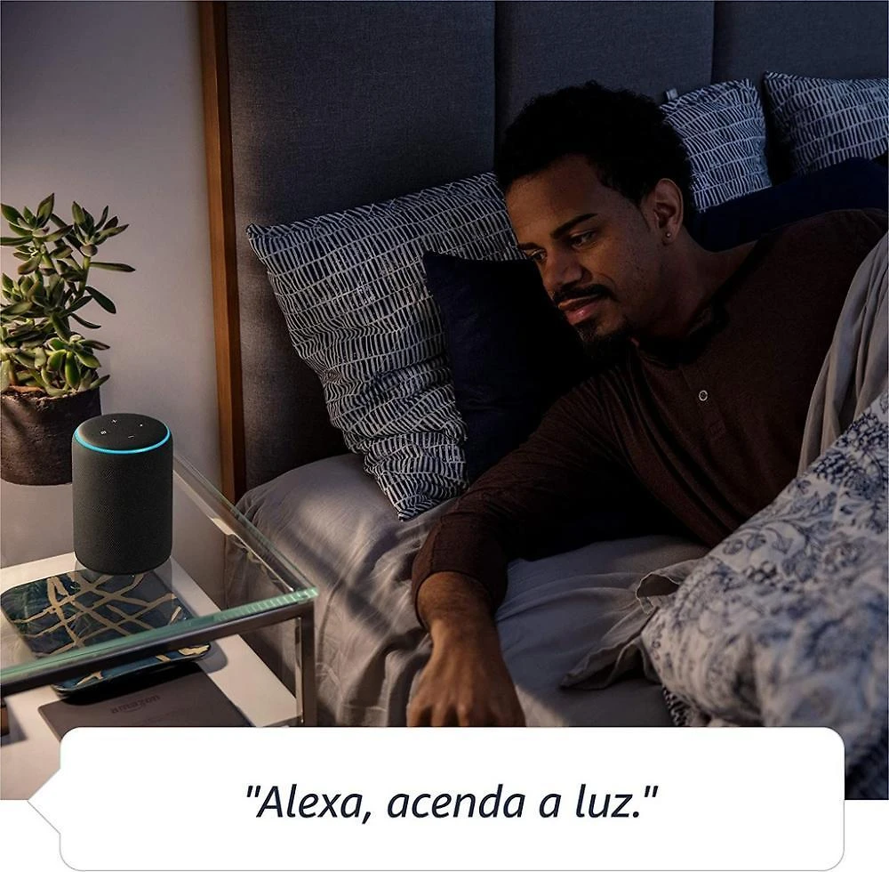 Amazon Echo 3 Geração Smart Speaker Com Alexa Black - Preto
