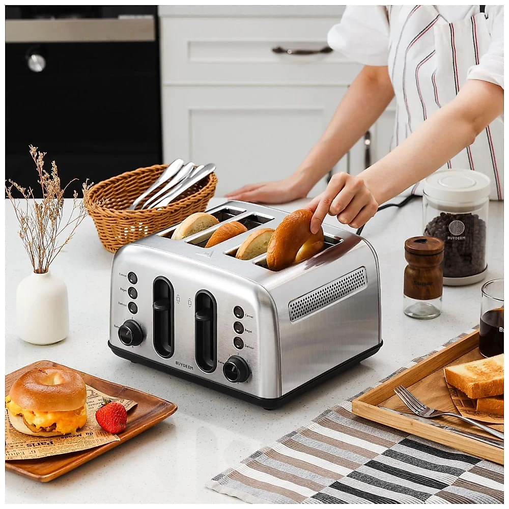 Torradeira BUYDEEM DT440 4 Fatias em Aço Inoxidável com Slots Extra Largos para Bagels e Muffins, Controle de Tostagem, Design Retro Prateado