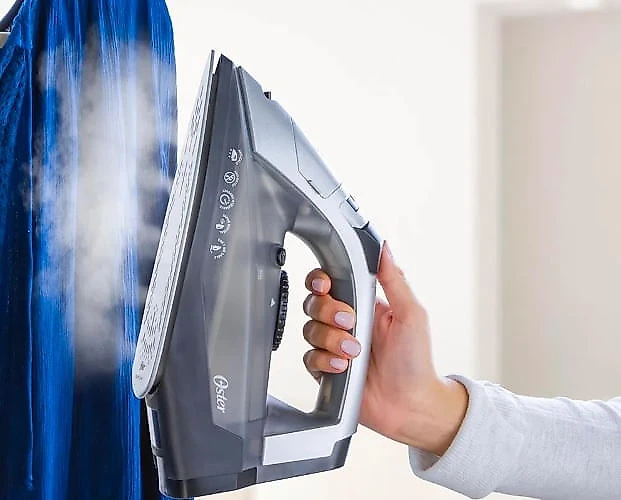 Ferro de Passar sem Fio 220V Oster
