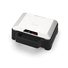 Miniatura Sanduicheira Oster OSAN500 1000W Chapas Antiaderentes Alça Isotérmica Porta-fio Inox 220V