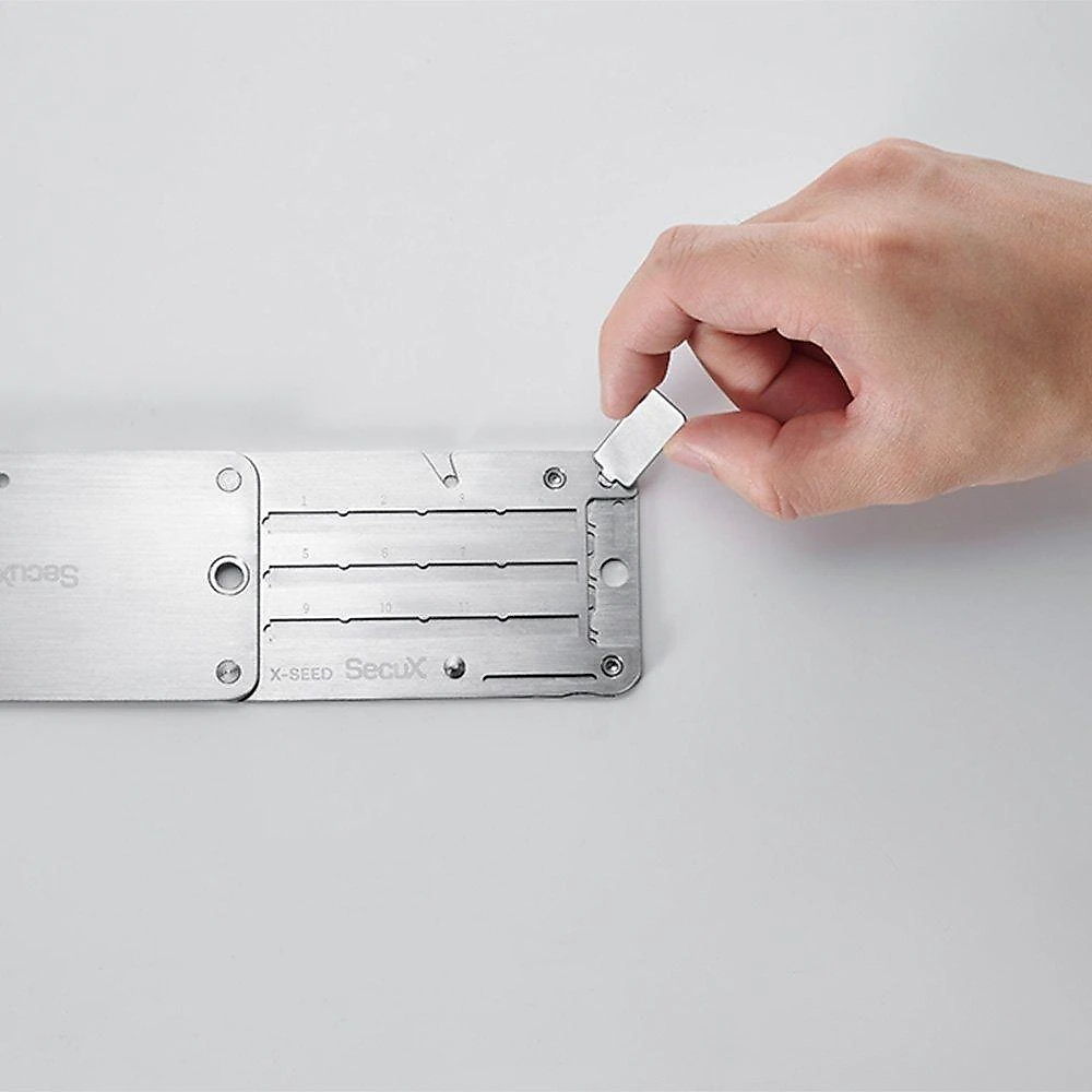 Placa de Recuperação SecuX X-SEED PRO, Alumínio Aeroespacial, Backup de 3x24 Palavras, Resistente a Fogo e Água, Prata - 98-100-000301