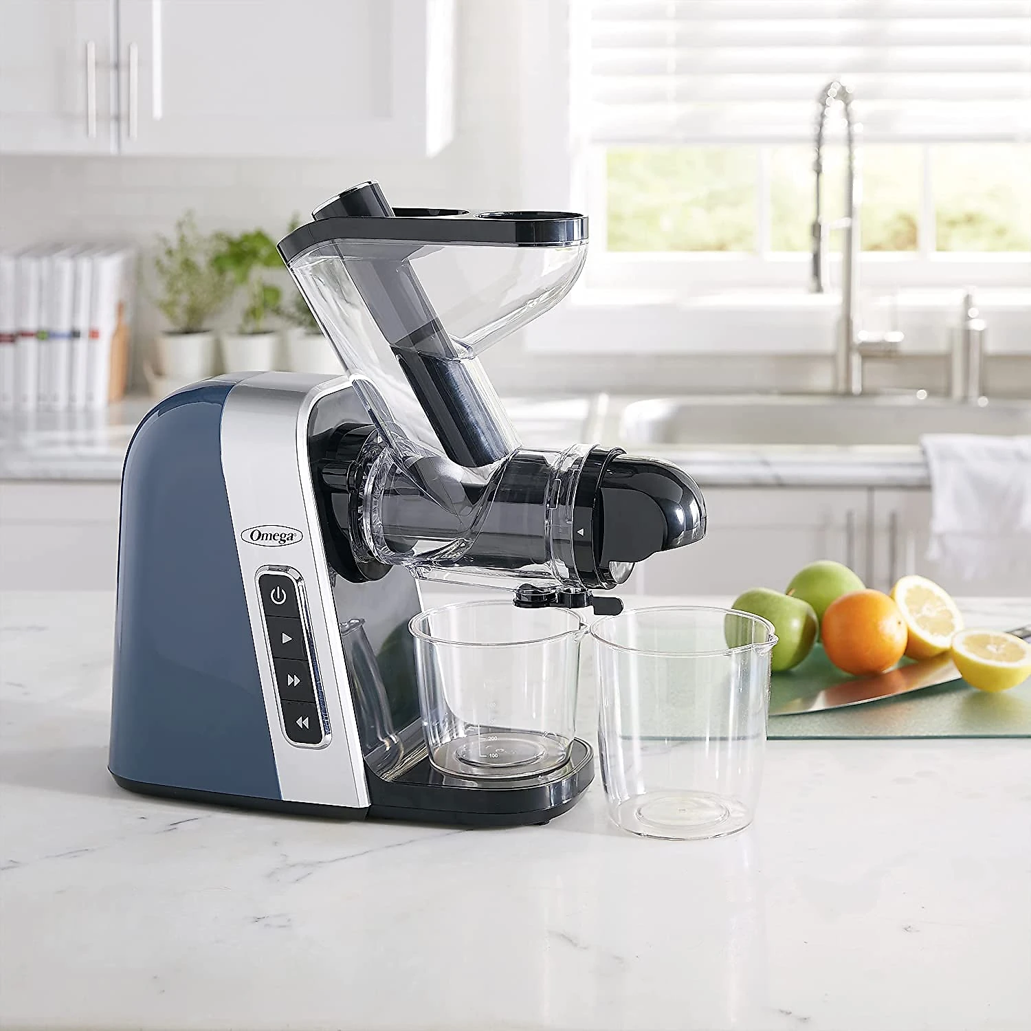 Omega MM400BL Espremedor Elétrico para Sucos com 2 Estágios d e Extração 110V200W Azul