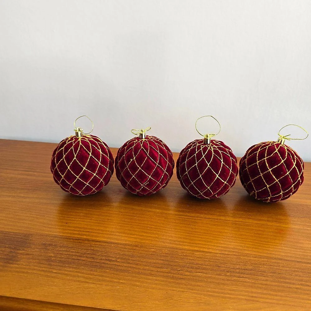 Bolas Decorativas de Natal Jogo Relevo Veludo Bordo com Estrutura em EPS 10CM Bordô Tok da Casa