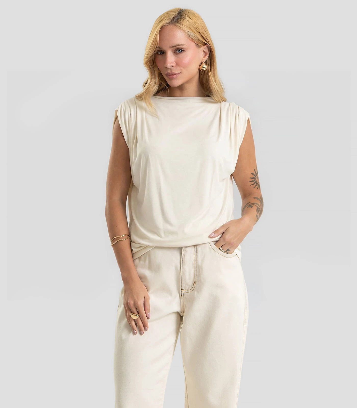 Blusa Feminina Gola Chaminé Visco Premiere Dianna Bege