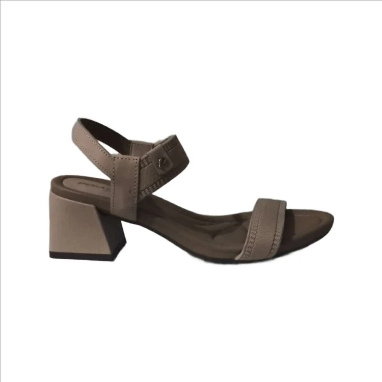 Sandalia Pegada Feminino - Bege - BEGE