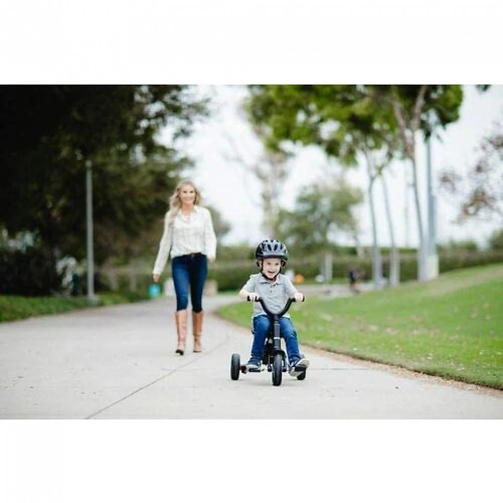 Triciclo Infantil para Passeio Joovy 1100 com Assento Ajustável 8 Estágios, Idade Recomendada 6 Meses a 5 Anos, Azul
