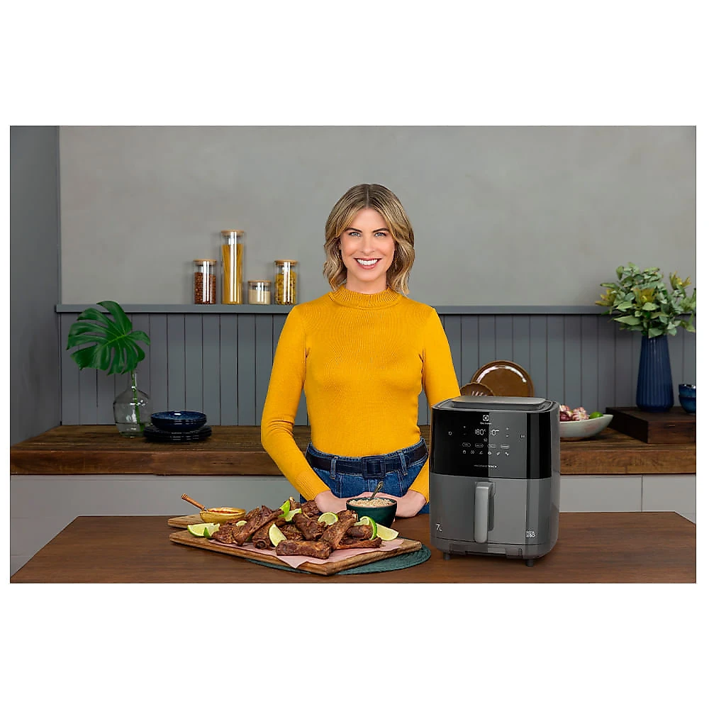 Air Fryer Electrolux por Rita Lobo 7L Experience Cinza - EAF180 110