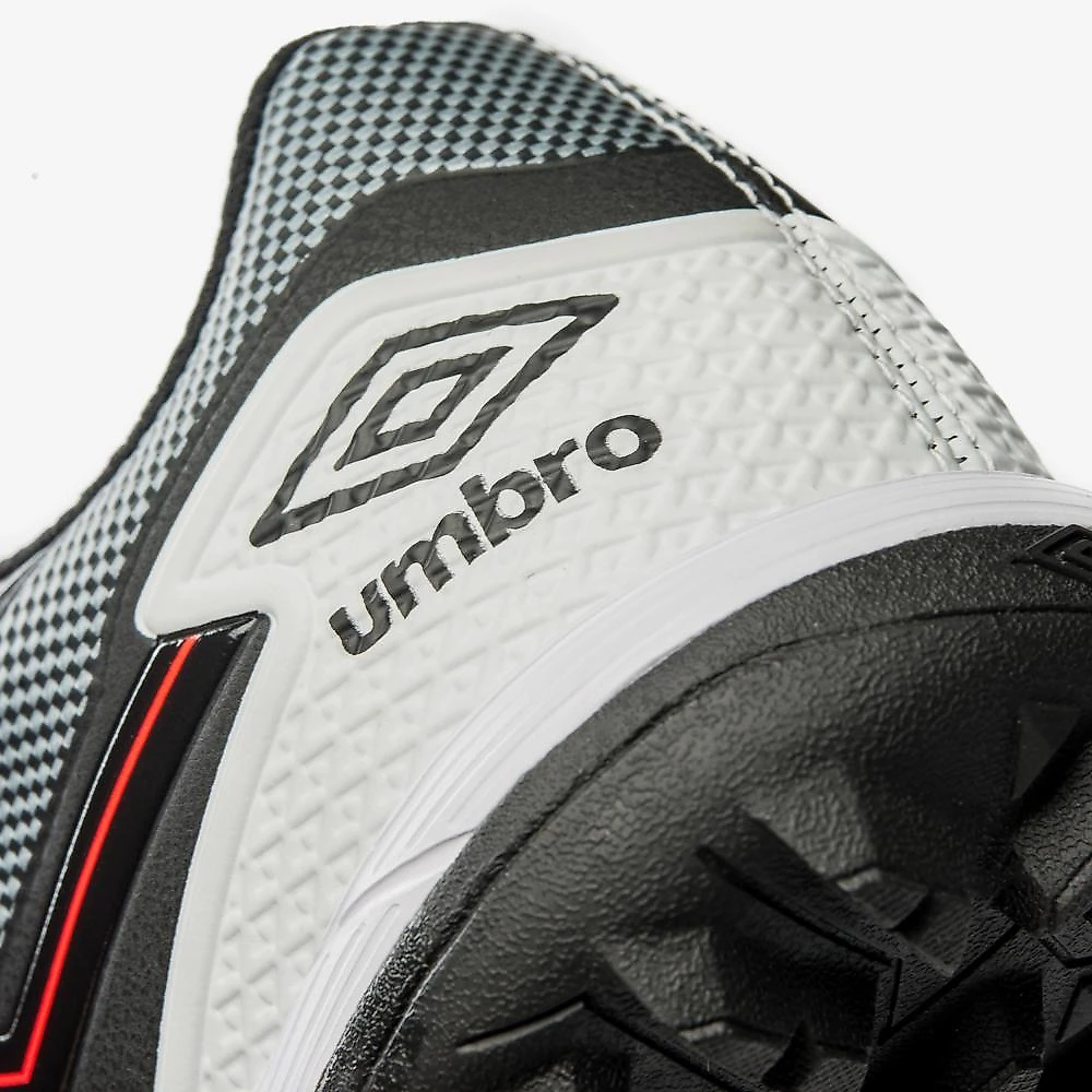 Chuteira society umbro pro 5 bump club 43