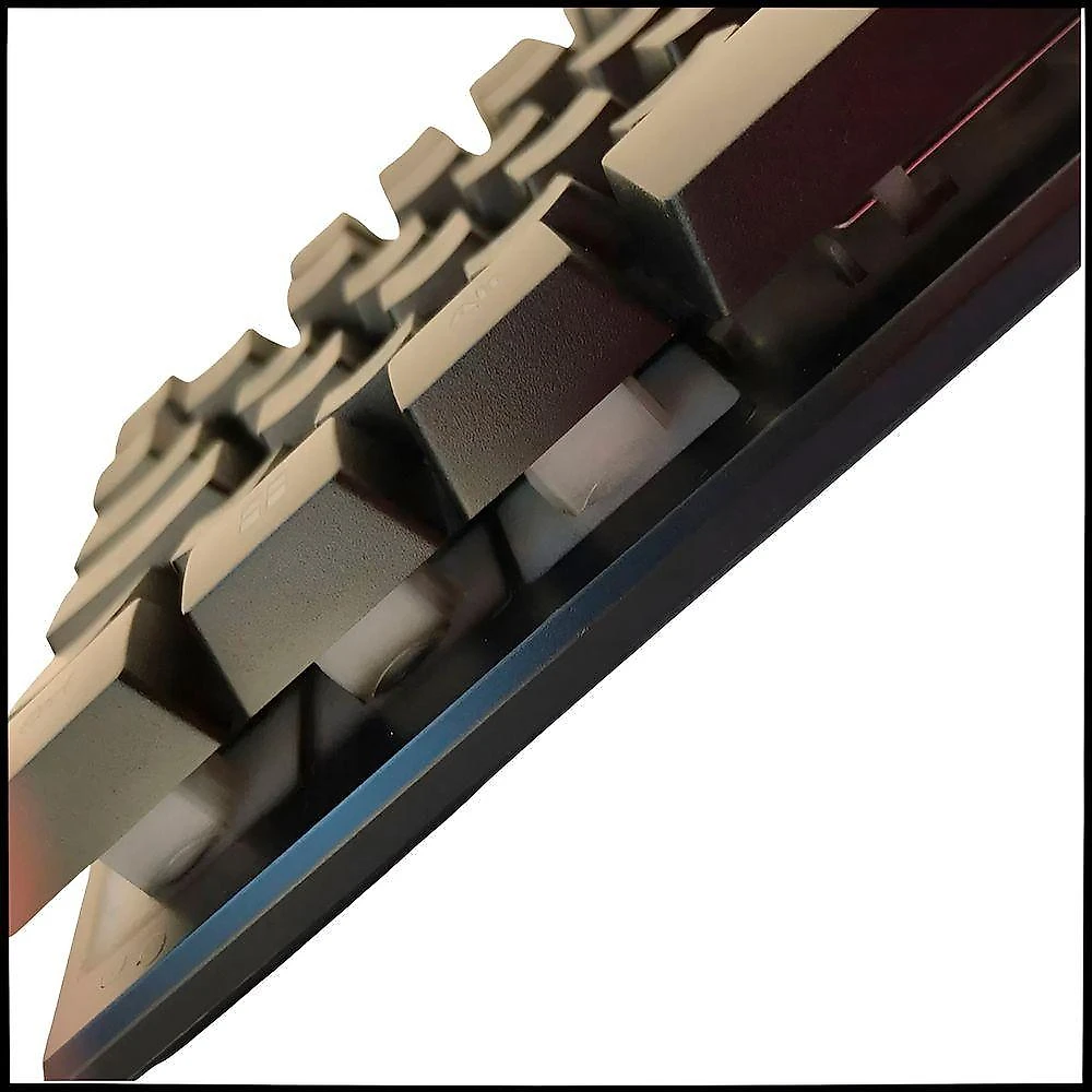 Teclado Gamer Semi-mecânico Rgb Abnt2 Com 12 Teclas Programáveis E à Prova De Respingo - Com Fio Anti Ghosting