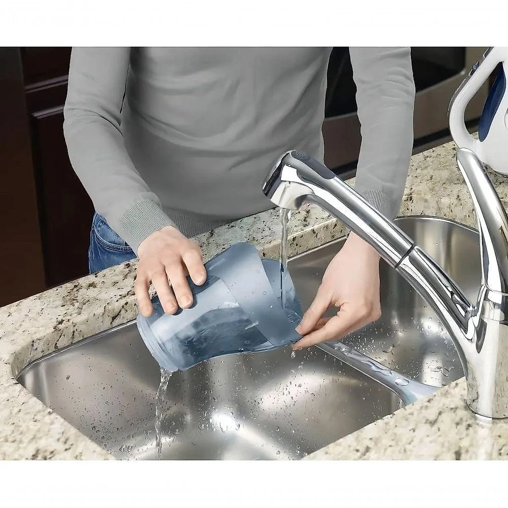 Aspirador de Pó Portátil Black + Decker APB12000 0,5L Bocal Alongado Estreito Escova Laranja Bivolt