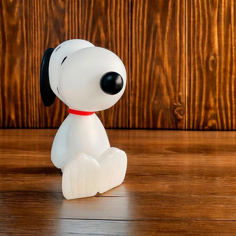 Luminária 3D Snoopy Peanuts Bivolt Tpc com Tecnologia LED 110-220V Temática Branco webcontinental-7893098670735