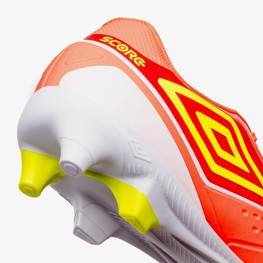 Chuteira campo umbro score 39