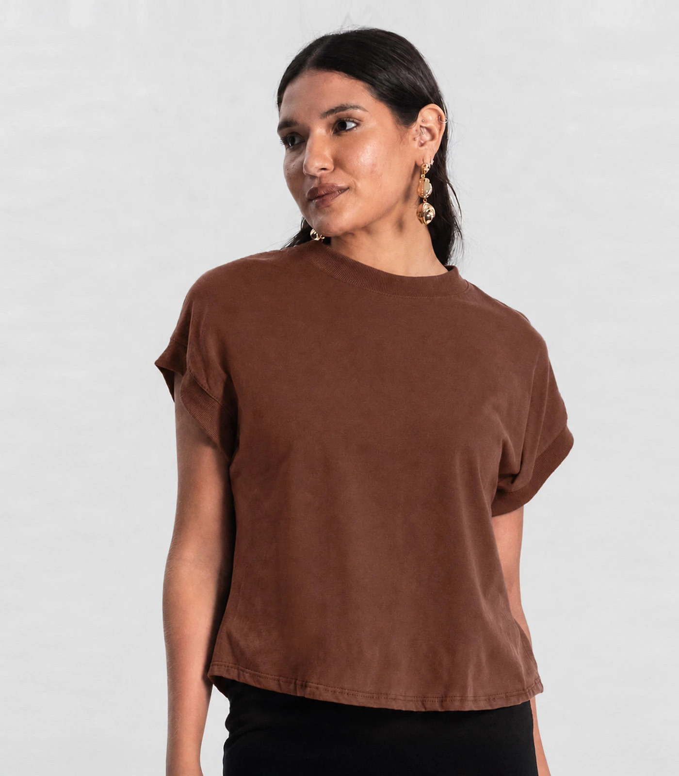 Blusa Feminina Malha Visco Com Ribana Infinita Cor Marrom