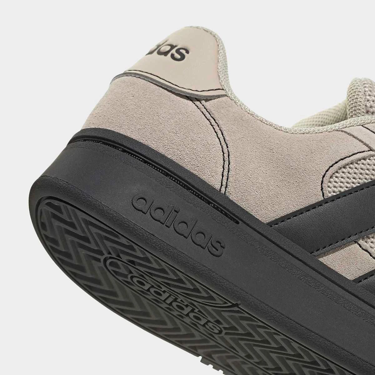 Tênis Adidas Grand Court Alpha SK8 Masculino Bege+Preto - 37