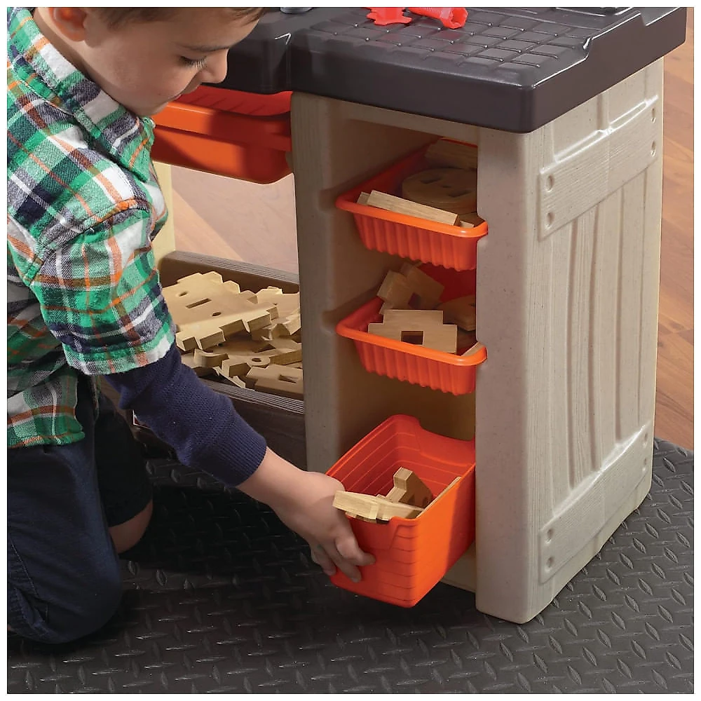 Bancada de Ferramentas Infantil Interno/Externo, Interativa com Sons, 35 Acessórios, Para Crianças a Partir de 3 Anos, Step2, Colorida 110v