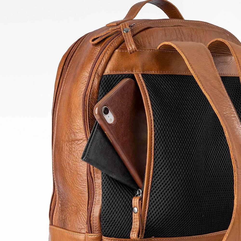 Mochila Masculina Executiva Couro Notebook Arpoador Caramelo Marrom