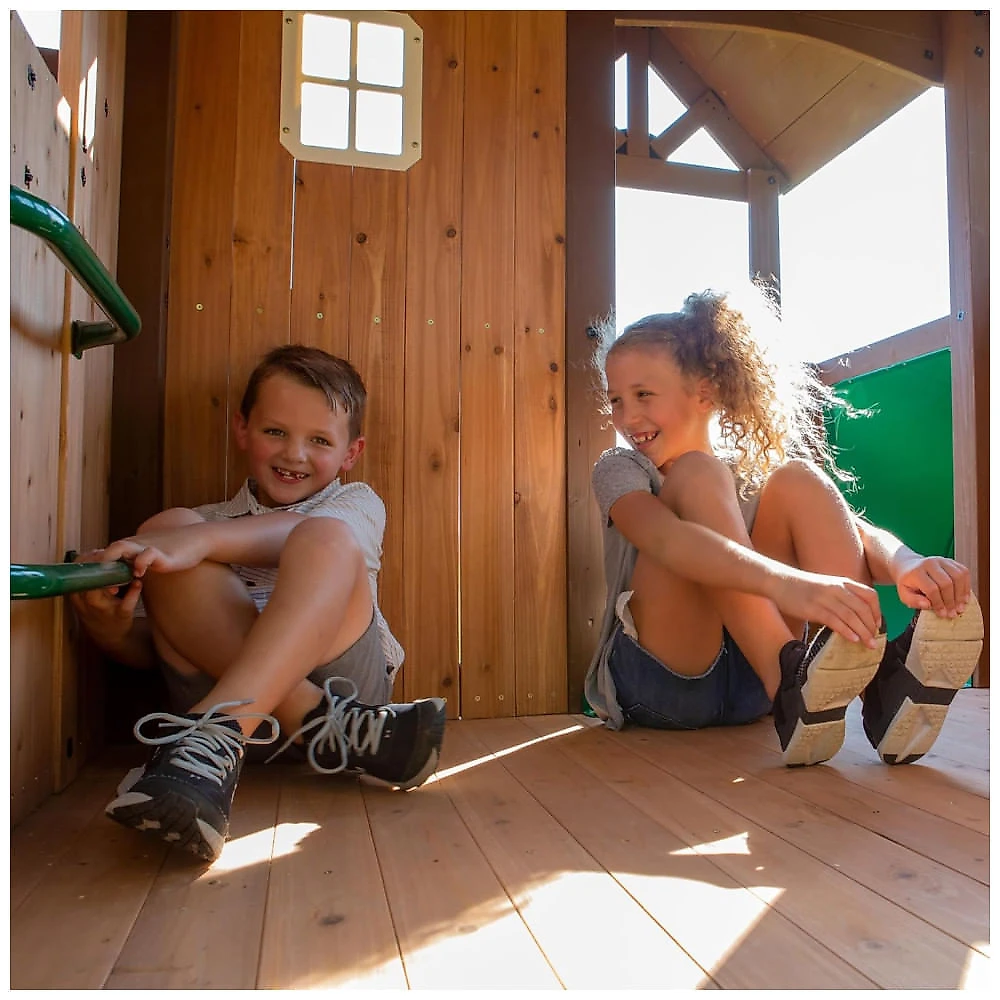 Playground de Madeira Externo com Balanço, Escorregador, Parede de Escalada e Mais para Crianças de 3 a 10 Anos, Backyard Discovery, Verde 110v