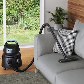Miniatura Aspirador de Pó e Água Electrolux Hidrolux AWD01 1400W 5L Função Sopro Preto 110V