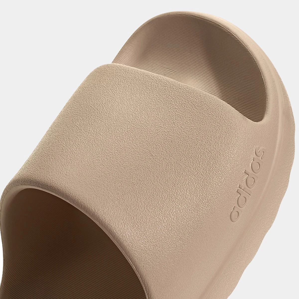 Chinelo Adilette Lumia Marrom - 34/35