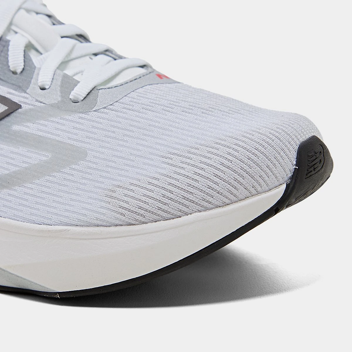 Tênis New Balance Fuelcell Flite Masculino Branco+Cinza - 38