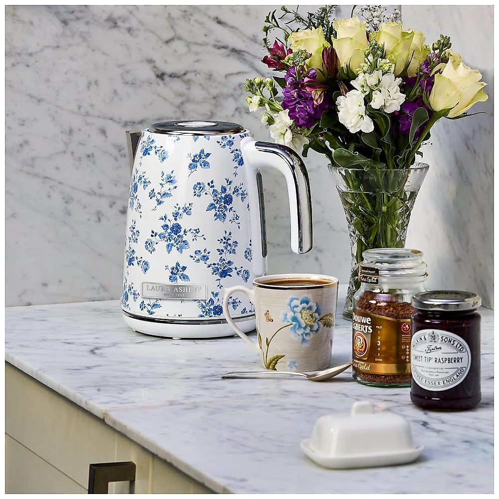 Chaleira Elétrica 1,7L Laura Ashley Rosa China Floral, Aço Inox, Proteção Superaquecimento, Filtro Anticalcário, 1500W, 110V