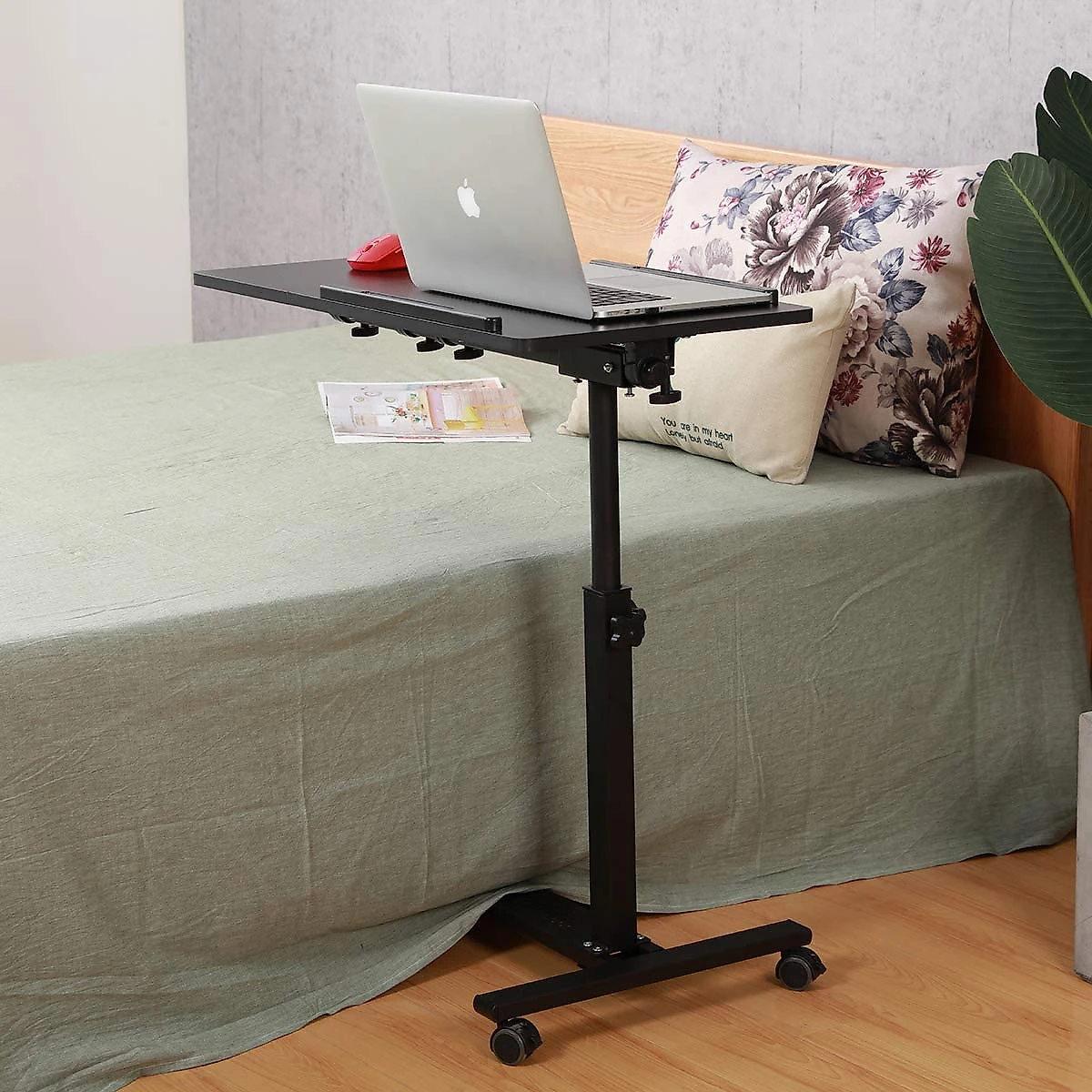 TigerDad sobre mesa de cama com rodas ajustáveis Mesa para laptop com rodinhas