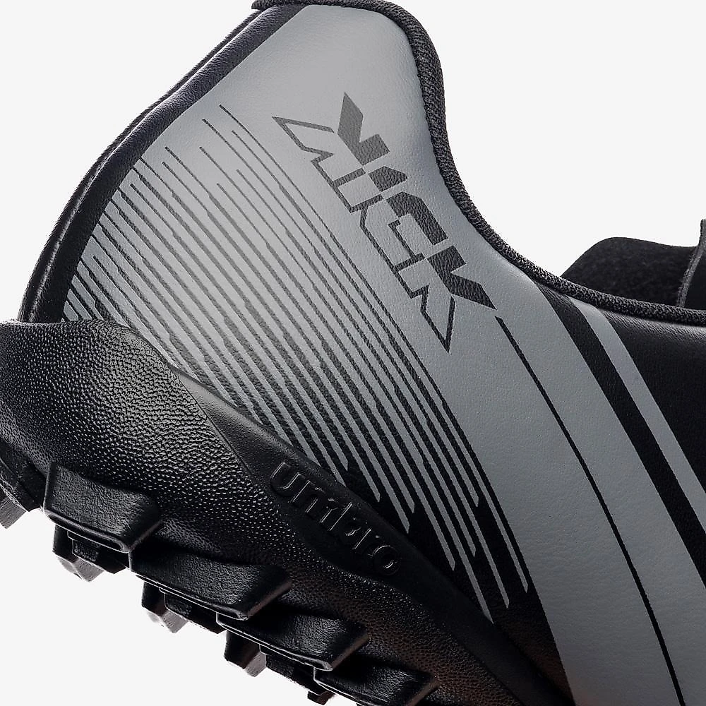 Chuteira society umbro kick 38