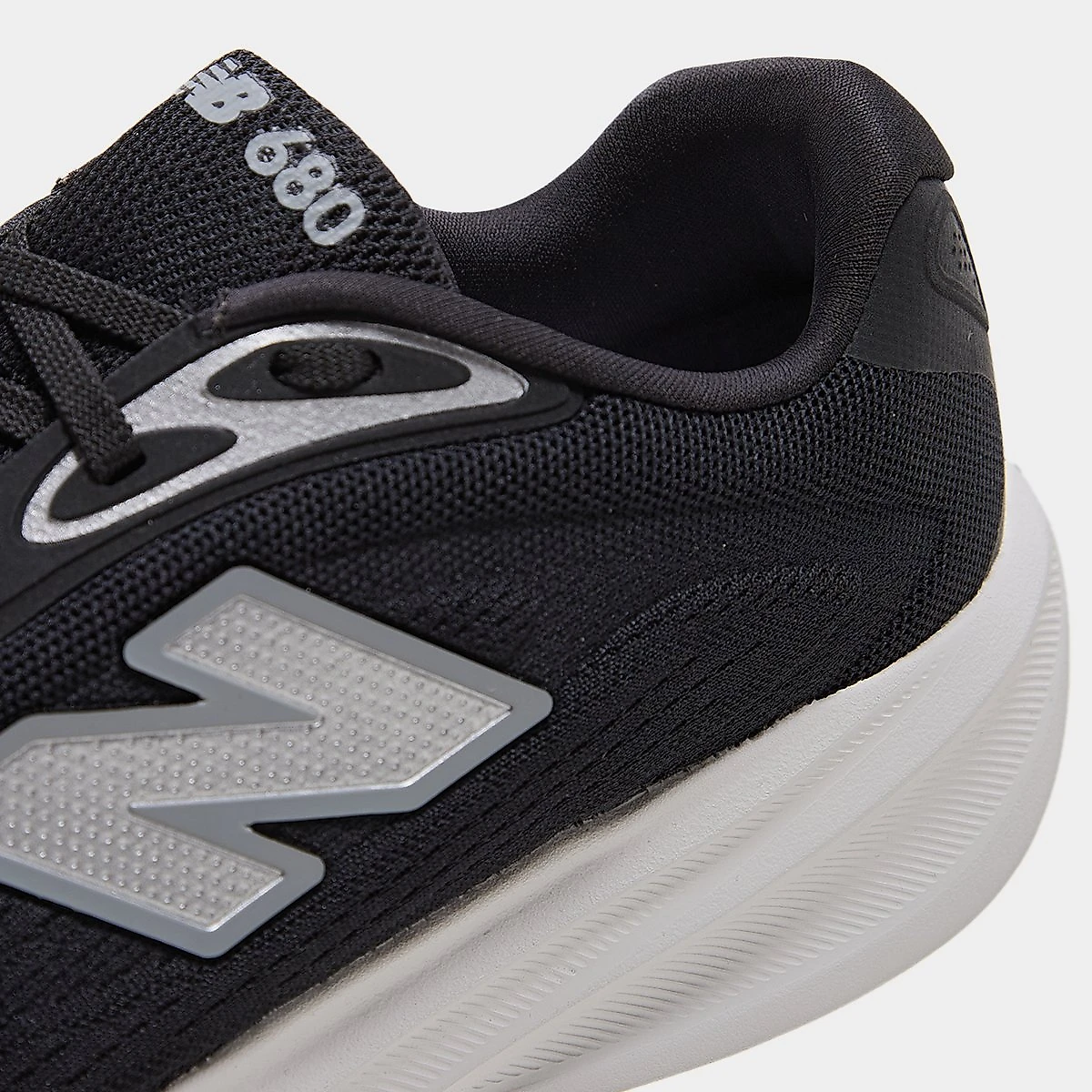 Tênis New Balance Fresh Foam 680V9 Masculino Preto+Cinza - 38
