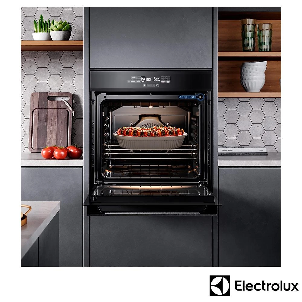 Forno Elétrico de Embutir Electrolux Efficient PerfectCook360 com 80 Litros, Grill Painel Full Touch - OE8EF 220
