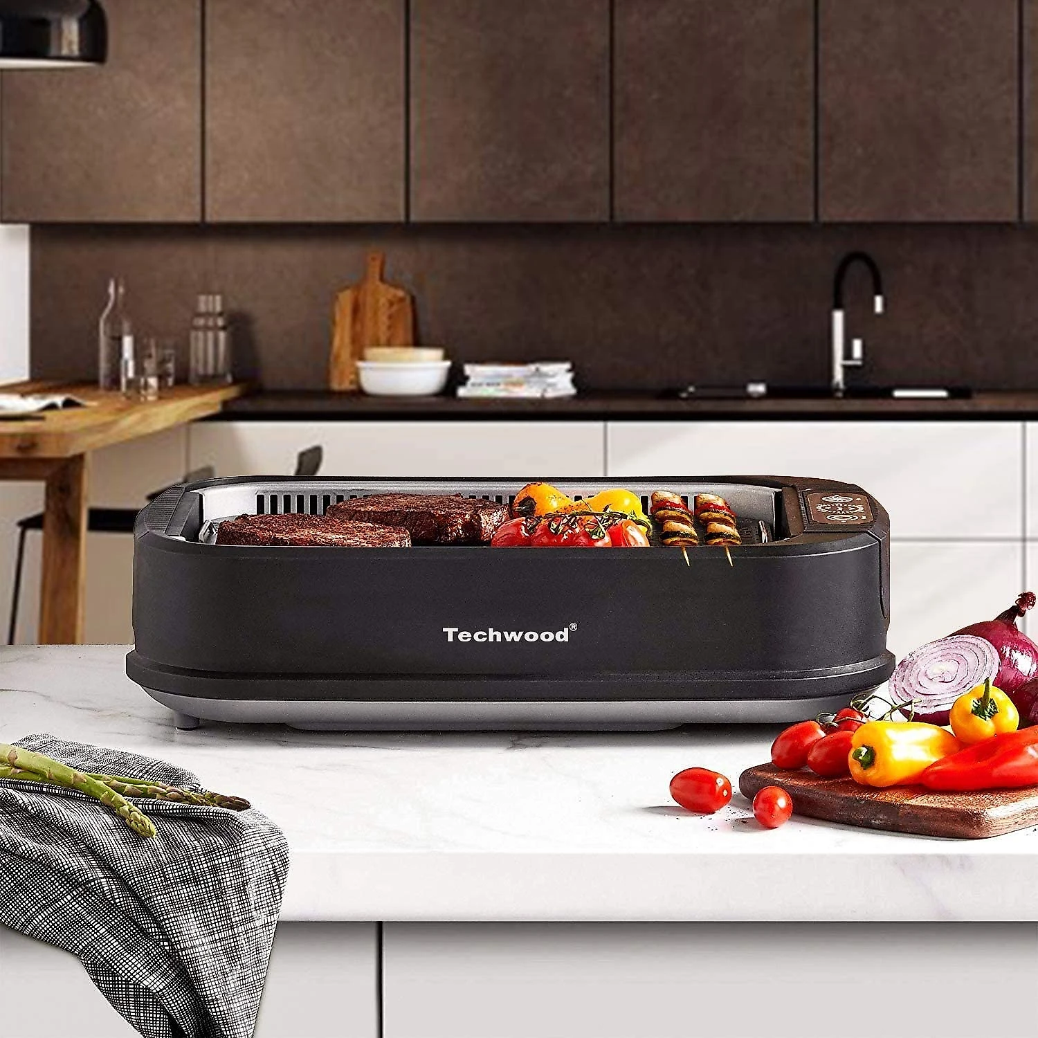 Techwood Churrasqueira Elétrica Portátil serve 5 Porções com Pai nel de Controle 110V1500W Preto