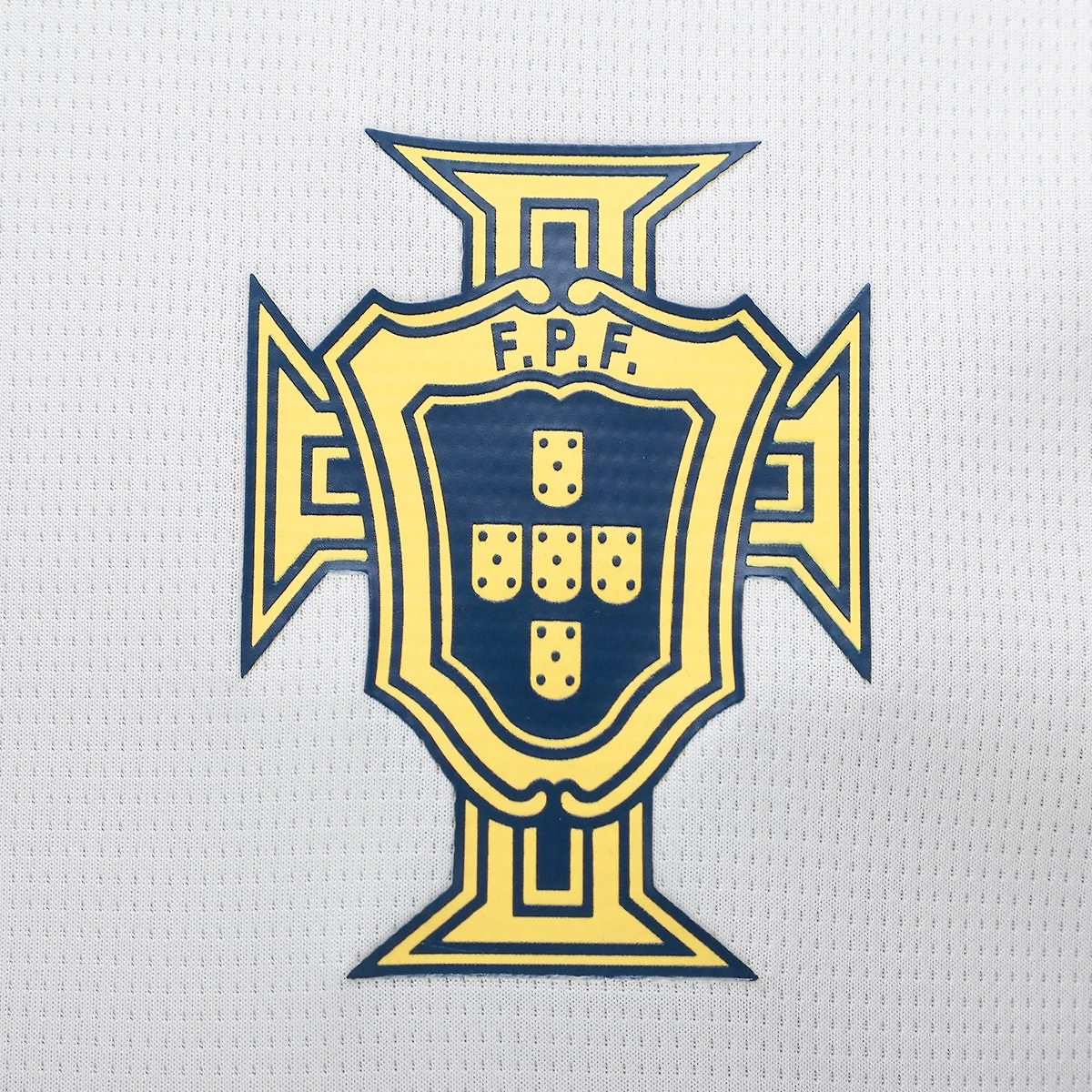 Miniatura Camisa Seleção Portugal Treino 25/26 s/n Torcedor Puma Masculina Bege - EGG