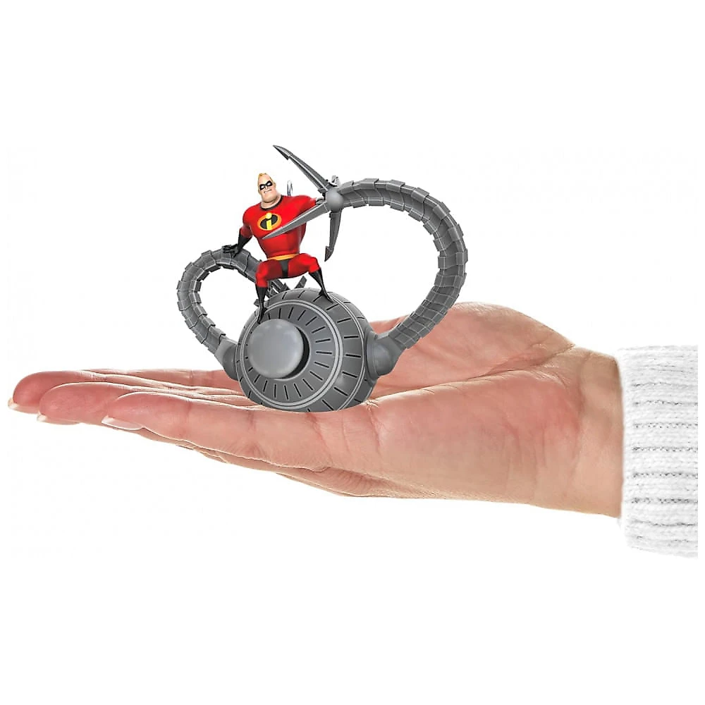 Enfeite de Natal Hallmark Keepsake Disney Pixar Os Incríveis, Mr. Incrível na Batalha, Plástico, 7,7x10,2x5,2 cm
