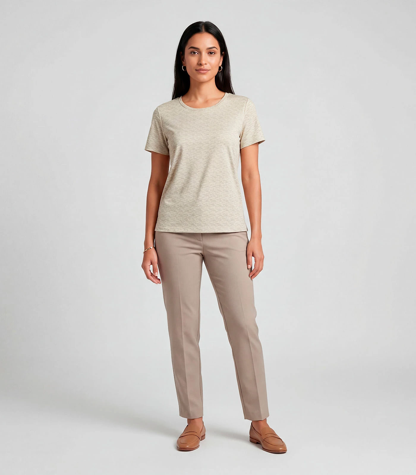 Blusa Feminina Básica Manga Curta Infinita Cor Bege