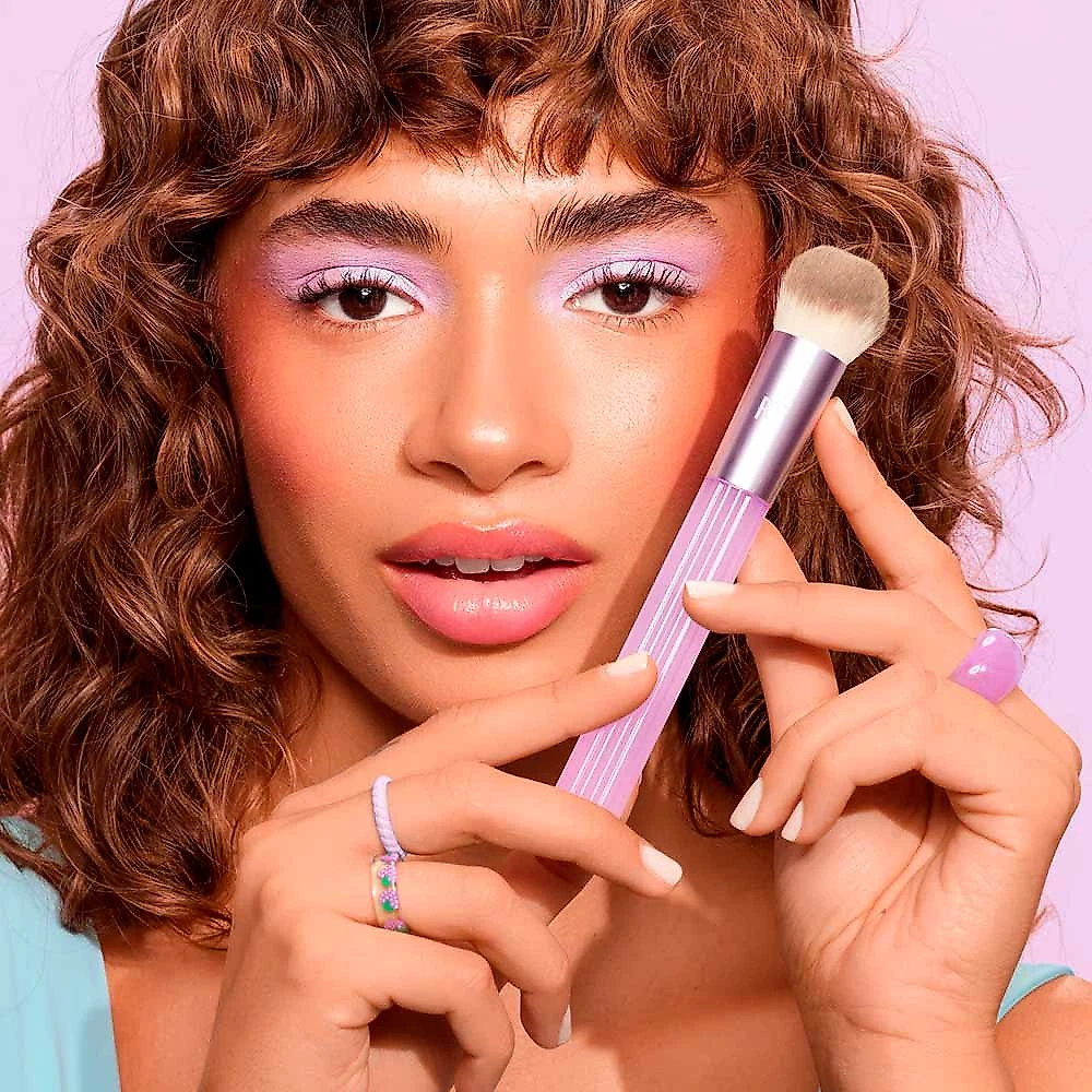 Real Techniques Pastel Pop Plumped Up Kit - 3 Pincéis para o Rosto + 1 Espátula de Maquiagem Kit