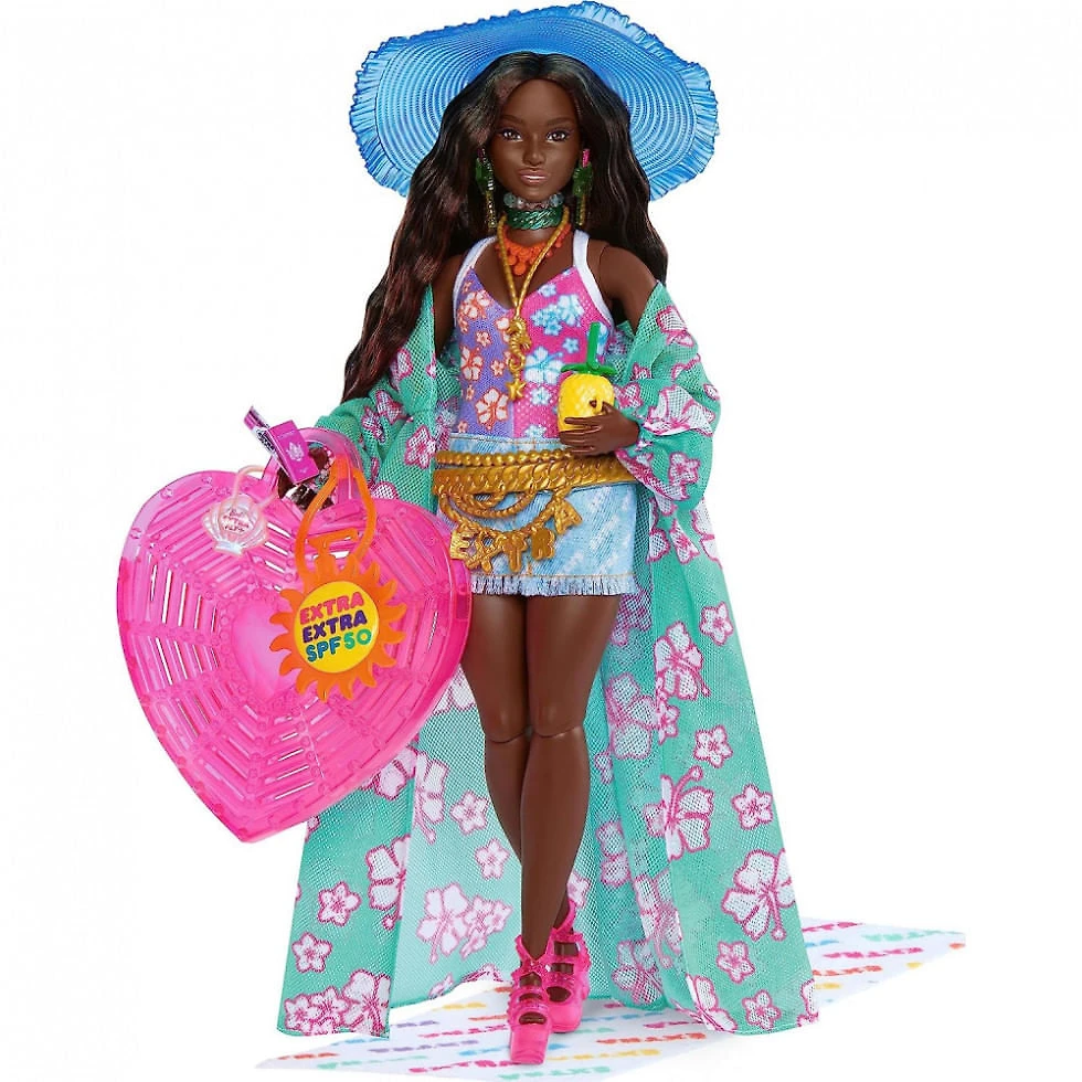 Boneca Barbie Extra Fly com Acessórios para Viagem com Tema de Praia, Rosa