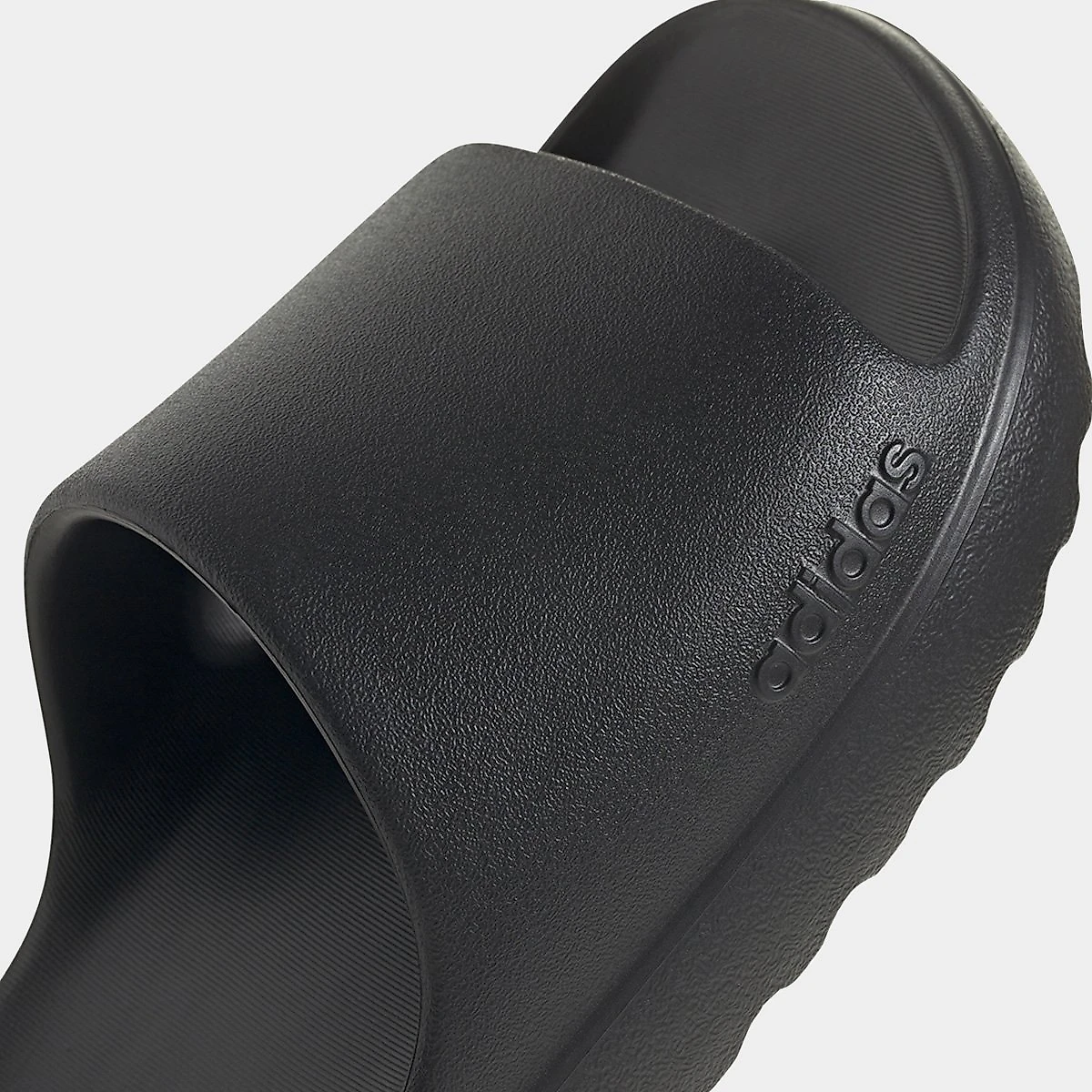 Chinelo Adilette Lumia Preto - 34/35
