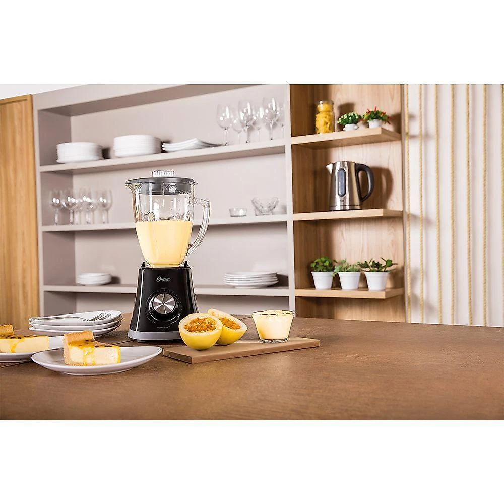 Liquidificador oster super chef 1,5 litros preto 220v 750w blstmg-br8