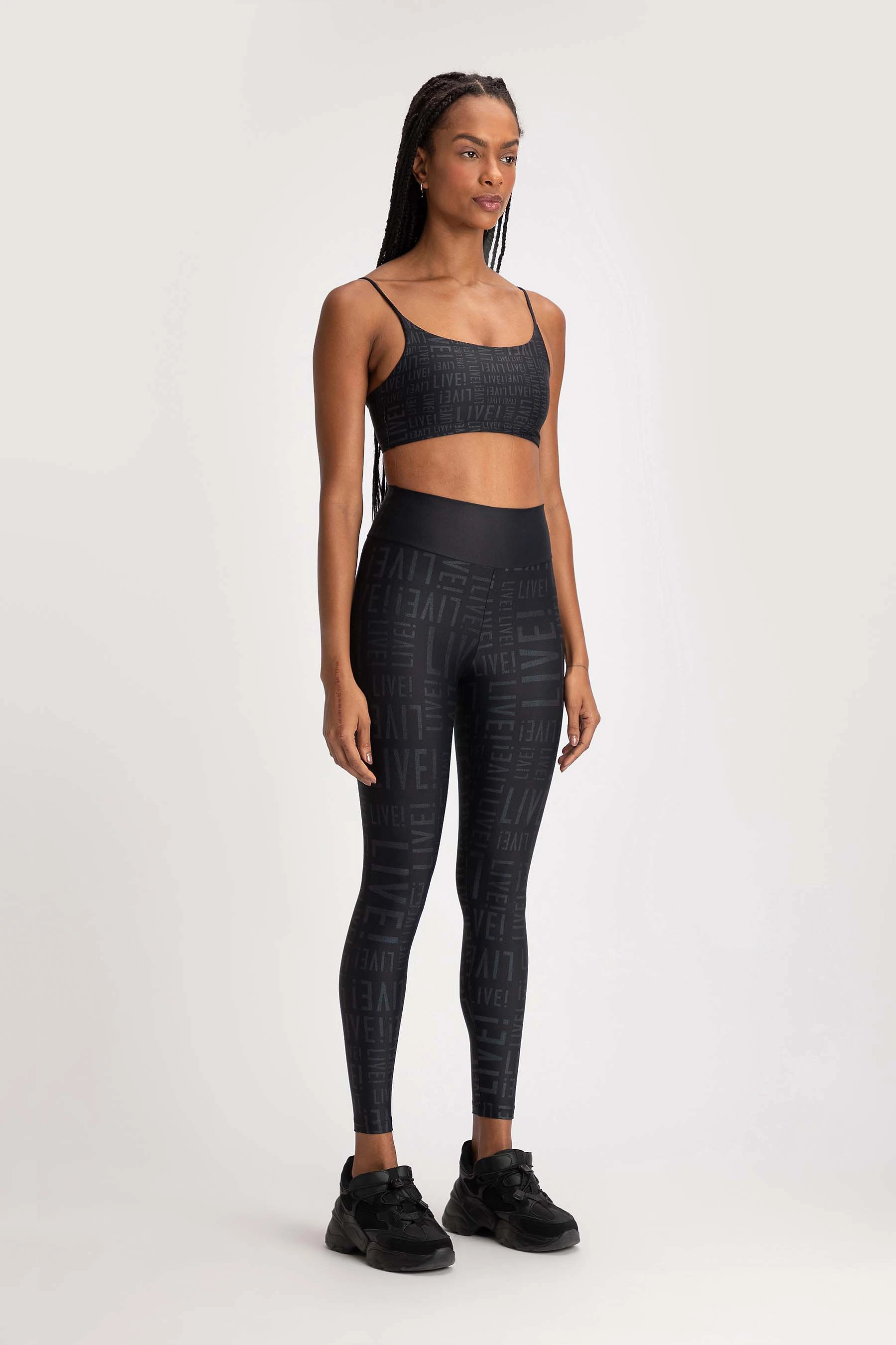 Miniatura Legging LIVE! Essential - Preto - LIVE! Preto - EG