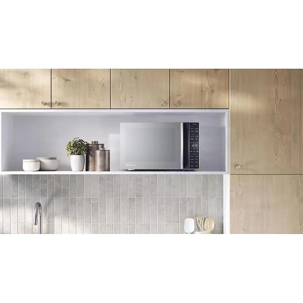 Micro-ondas Electrolux 36 Litros Efficient ME36S, Prata 110 Volts