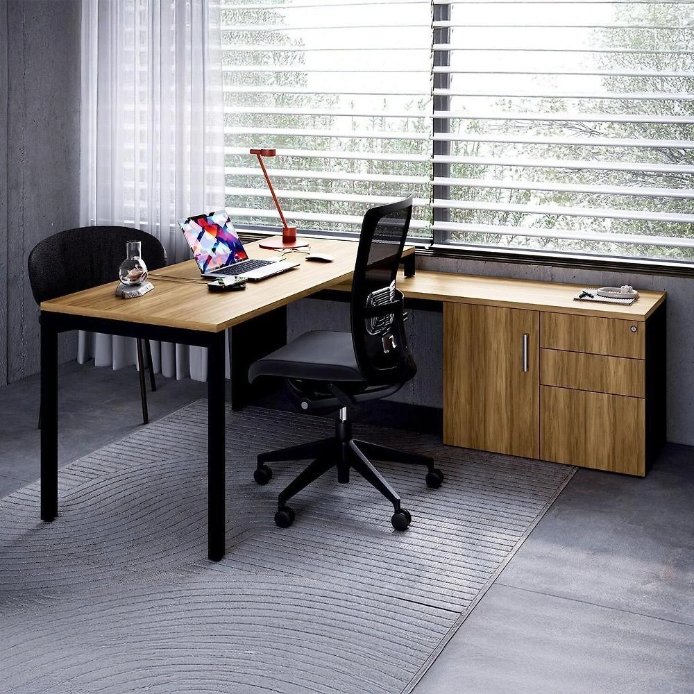 Mesa para Escritório 160cm com Balcão Lateral Porta e 3 Gavetas com Chave Industrial Executive Nogal / Preto