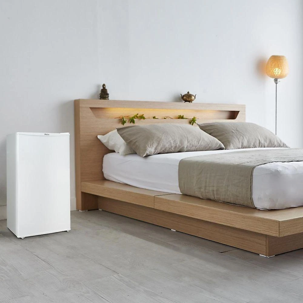 Frigobar Philco PFGE12B 121L Porta Reversível Branco Iluminação Interna 110V