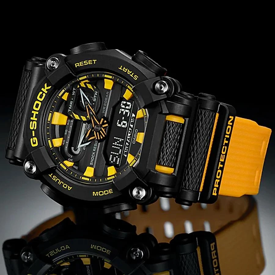 Relógio Casio G-Shock GA-900A-1A9DR Heavy Dut Decagonal Preto e amarelo