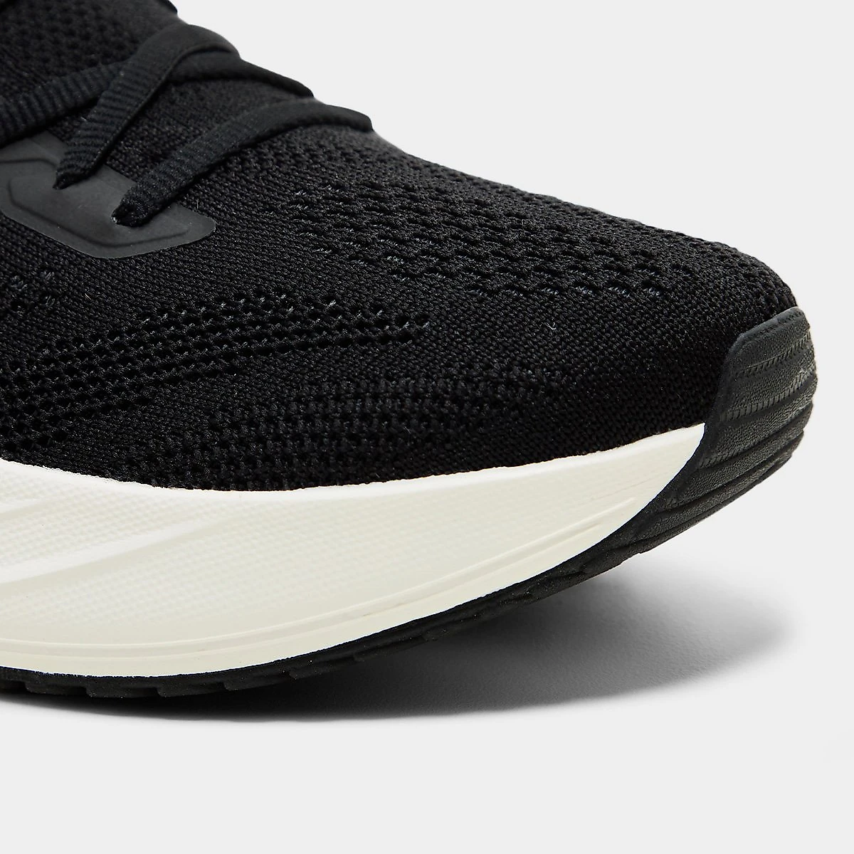 Tênis Under Armour Ch. Slight 4 Masculino Preto+Branco - 38