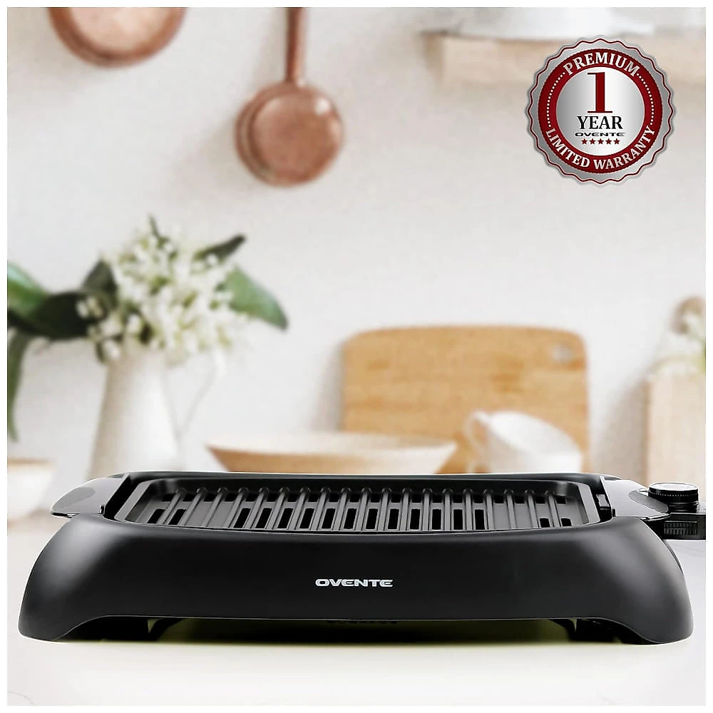 Churrasqueira Elétrica OVENTE com Revestimento Antiaderente de 33x25cm, 1000W, Controle de Temperatura, Placa de Grelhar e Bandeja